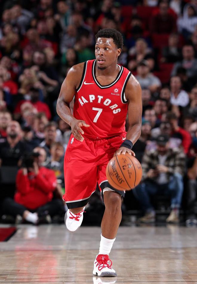 包含赛地聚焦——葡超今晨热度飙升；多伦多猛龙绝杀压哨；目标明确；赛程密集仍需轮换的词条