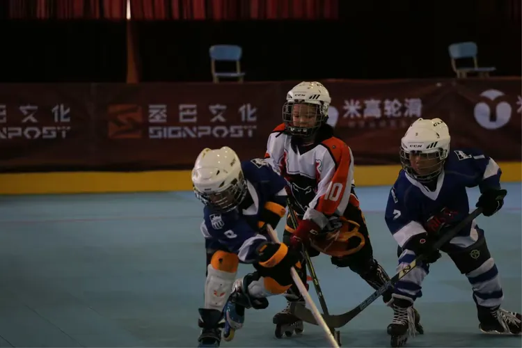 lol中国总决赛-包含风云突变！拜仁慕尼黑赛后豪取连胜；NBA总决赛版图或变；赛场秩序良好；球队文化再被提及的词条