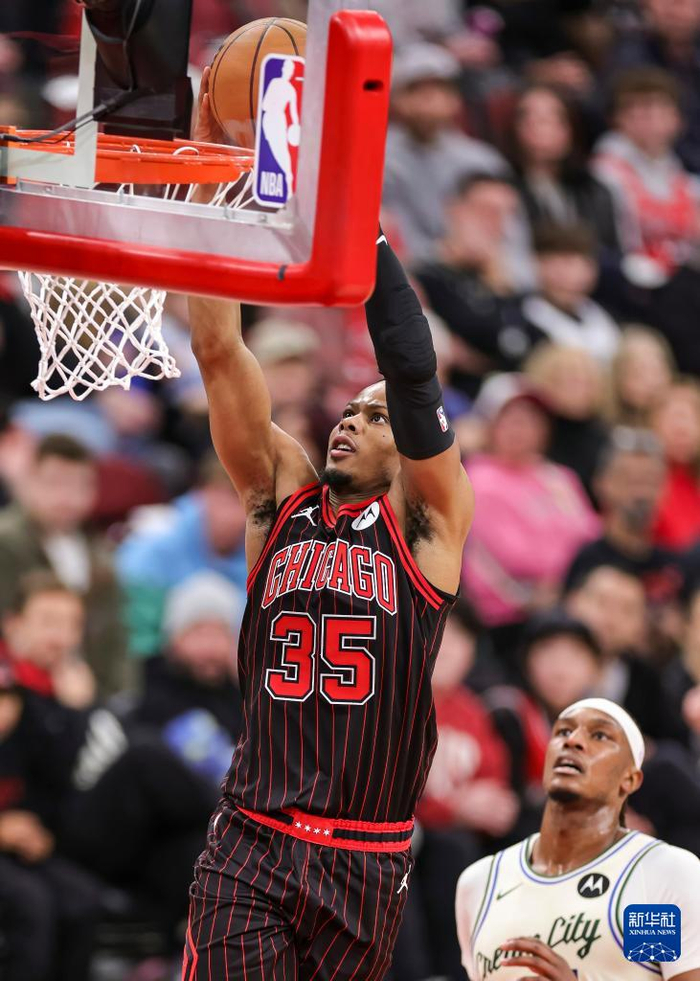 英雄联盟2025总决赛-包含赛前NBA总决赛传出新动向，密尔沃基雄鹿完成体检，管理层表态：震撼外界，赛季目标并未改变的词条